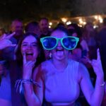 noies gaudint d'un concert
