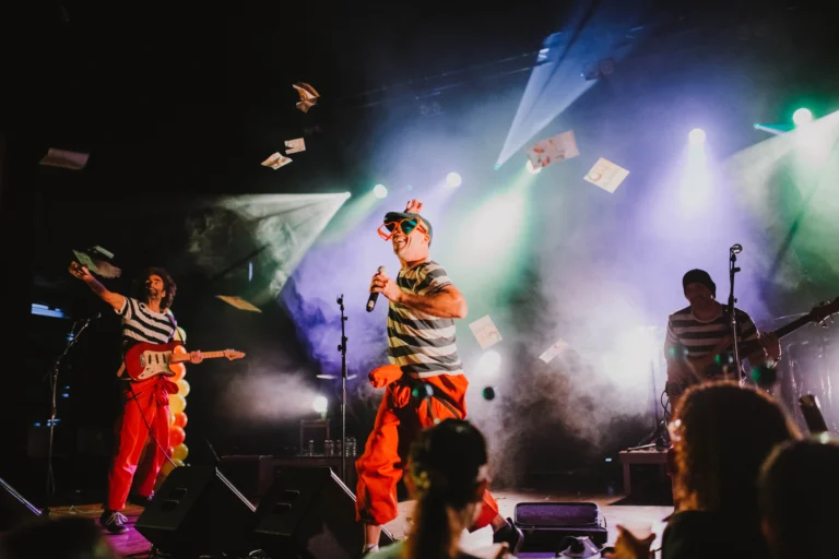 Fugados de Alcatraz, grup de versions de Catalunya, en concert
